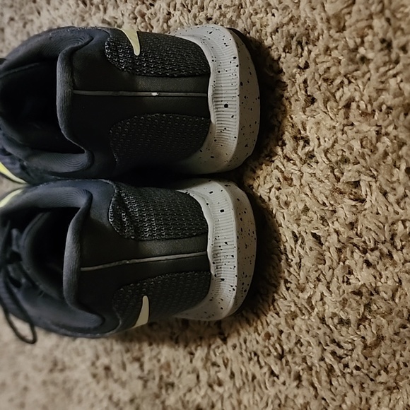 Nike running shoes - Picture 3 of 7